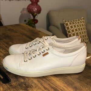 Ecco Women's Cream Sneakers